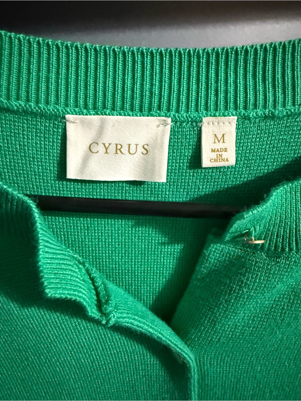 Cyrus Kelly Green Button-Front Knit Cardigan - Picture 2 of 5